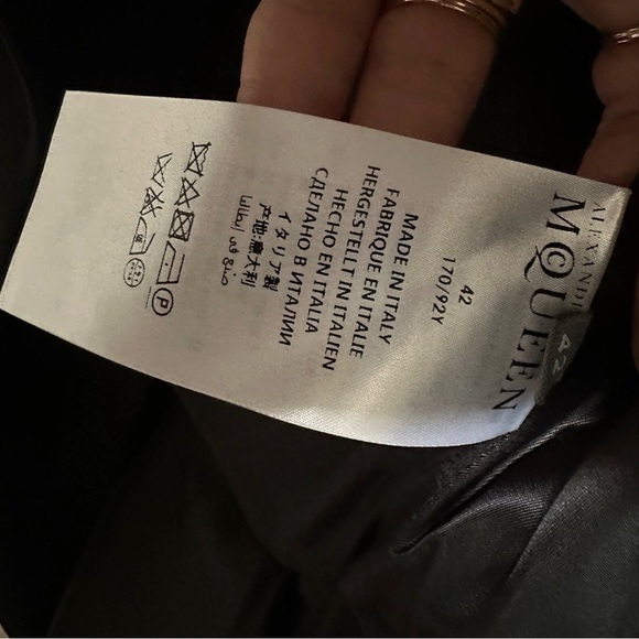 NEW Alexander McQueen Black Peplum Duchess Blazer - Picture 6 of 10